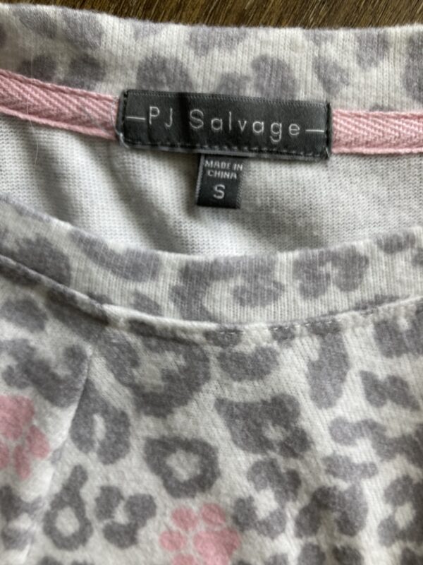 PJ Salvage animal print with dog paw size S pajama top - Image 4