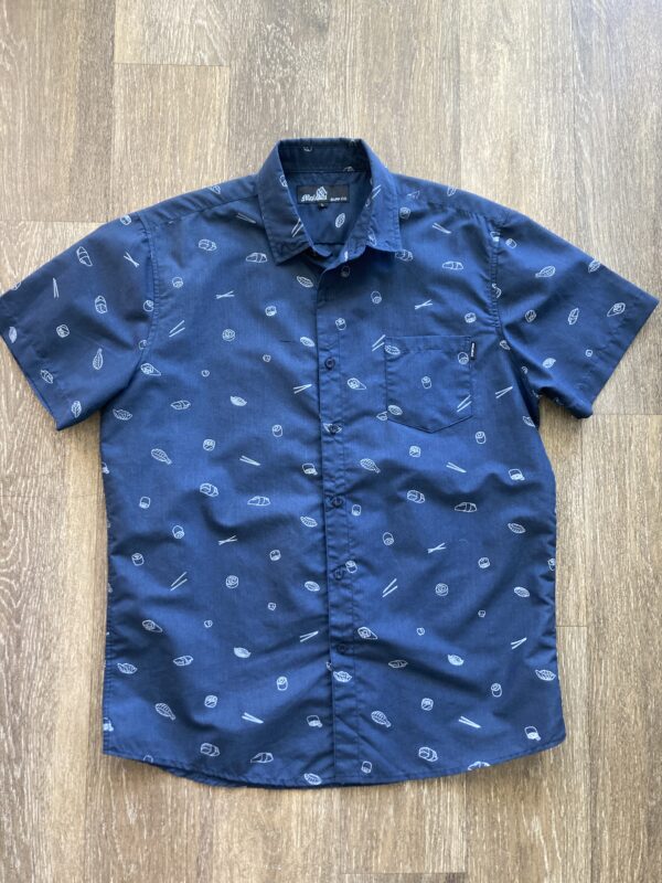 Men's Molokai Surf Sushi Print L Button-Down Fits Like a M - Image 3