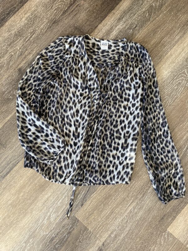 Vero Moda Button-Down Sheer XS Animal Print Blouse - Image 4